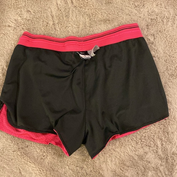 Nike Hot Pink Athletic Shorts - Size Medium - in very used condition - Picture 6 of 9